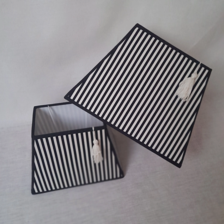 Black and white rectangular striped lampshade 20 cm - 25 cm - 30 cm - 40 cm and made to measure.