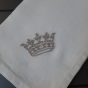 Crown embroidered on a tea towel Color : Linen