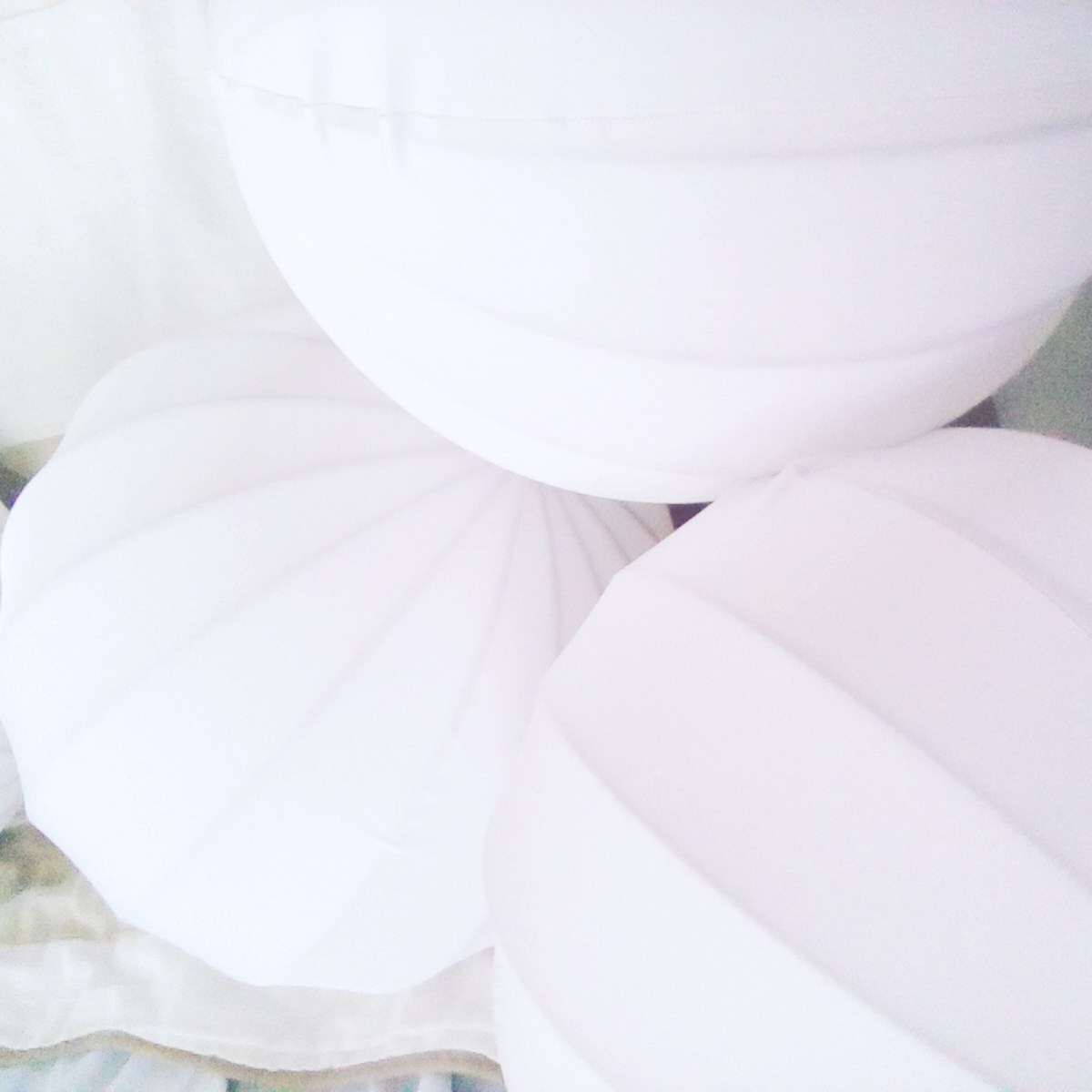 White fabric ball suspension for restaurant
